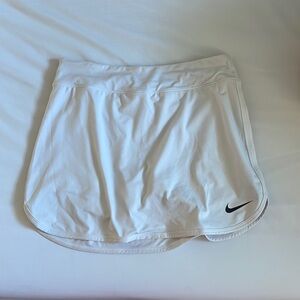 Nike tennis skirt w shorts SIZE S